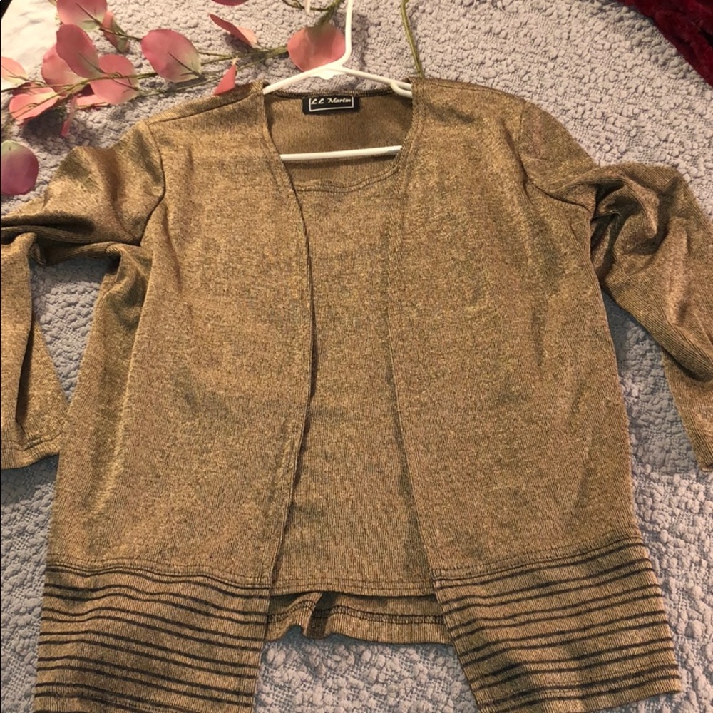 Pretty top and cardigan (one piece) size 1X #49